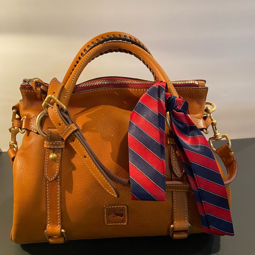 - 🎀TWILLY🎀Style your HandBag/ Scarf/Ribbon/Neck/Wrist